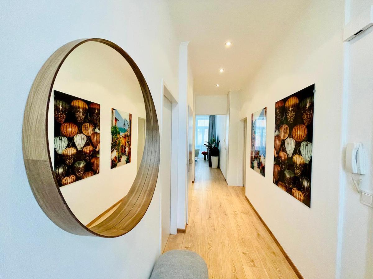 Colorful & Quiet Apartment In Beautiful Viennese Building Luaran gambar