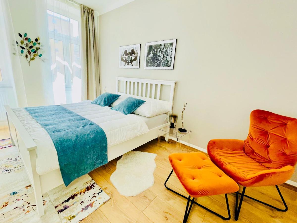 Colorful & Quiet Apartment In Beautiful Viennese Building Luaran gambar