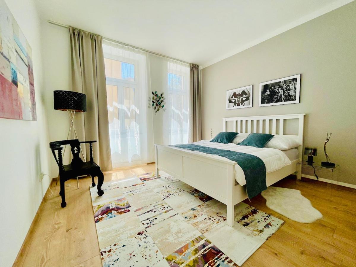 Colorful & Quiet Apartment In Beautiful Viennese Building Luaran gambar