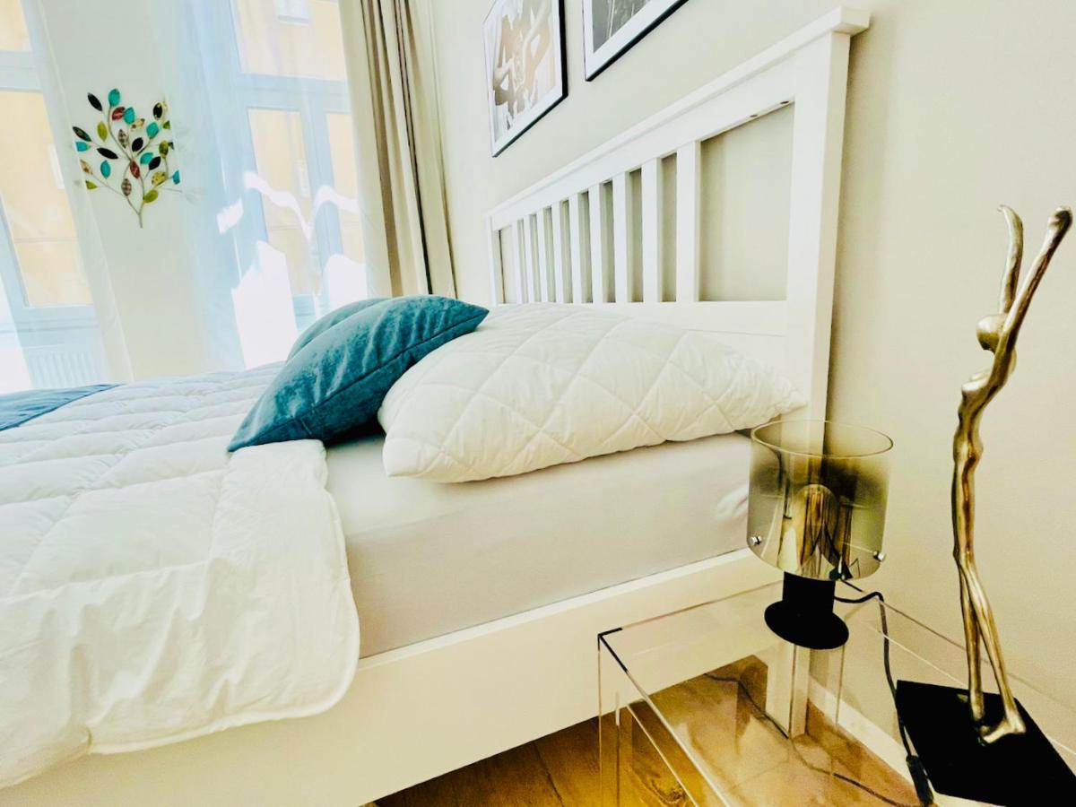 Colorful & Quiet Apartment In Beautiful Viennese Building Luaran gambar
